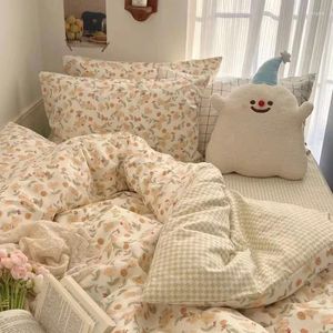 Ensembles de literie Crème Petit Floral Pur Coton Quatre Pièces Ensemble Fille Coeur Drap De Lit Étudiant Housse De Couette