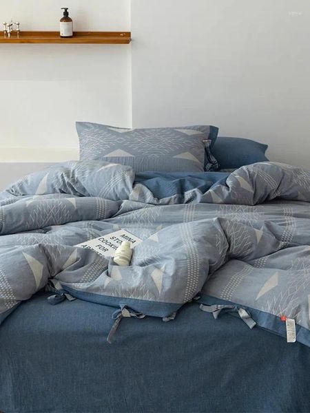 Conjuntos de ropa de cama Juego de cuatro piezas lavado de algodón puro suave crema Funda nórdica para dormir desnuda Sábanas Corazón de niña