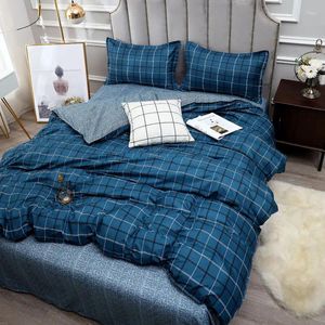 Ensemble de literie Ensemble de couverture de couette style japonais simple 3 / 4pcs Nude Sleeping Setplaid Pattern Setplaid Blue Green noir blanc