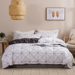 Ensembles de literie EVICH COMFORTER SET BLANCHE ET NOIR BOUCHE MULTIQUE MULTIQUE FOUR FOURSONS COUPE À COUPE DE COUPE DE CLACH