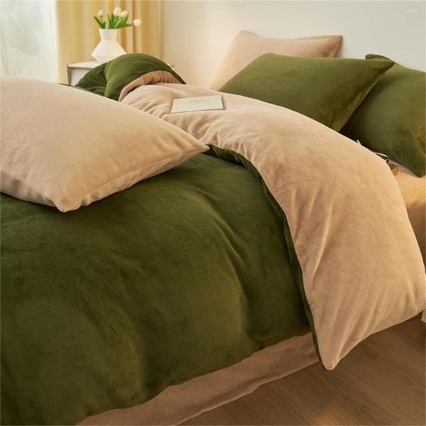 Conjuntos de ropa de cama Franela Fleece Funda nórdica para cama doble Color sólido Manta de terciopelo Cálido Invierno King Comforter