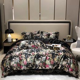 Ensembles de literie Fleurs Motif Noir Mircofiber Ensemble Doux Lisse Nu Dormir Imprimé Peau Saine Housse De Couette Drap de Lit Taies D'oreiller 221129