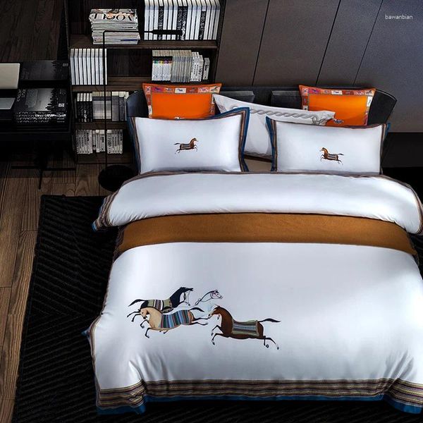 Ensembles de literie galoping Horse Luxury Ensemble haut de gamme 1400TC Coton Egyptien Soft Silky Hleep Feet de lit ou taies d'oreiller ajustées