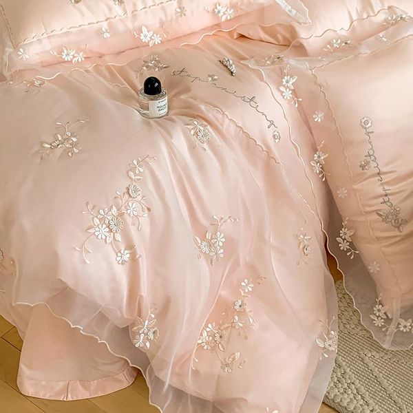 Juegos de cama de gama alta, juego de princesa de boda romántica francesa, edredón bordado de encaje rosa de lujo de 4 uds, funda de edredón, sábanas, fundas de almohada