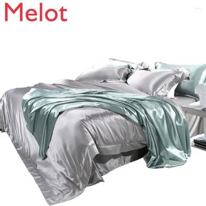 Conjuntos de ropa de cama Bordado de seda de alta gama Juego de cuatro piezas Crepe Crepe Satin Mulberry Real Quilt Cover Bed