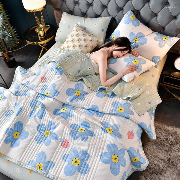 Ensembles de literie Courtepointes d'été de haute qualité Quilting Lavage mécanique Simple Double Couverture Lit Quilt Doux Peau Convenable Adultes Childs Consolateur