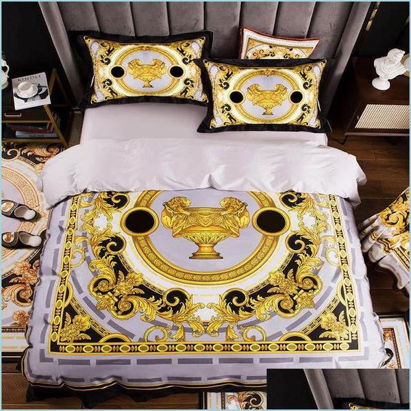 Ensembles de literie Haut de gamme Français Italie Design Jaune Motif Imprimer 4pcs King Queen Size Quilts Blanc Bleu Or Drap De Lit Literie De Luxe S Dhawc