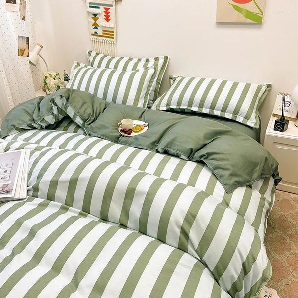 Sets de ropa de cama Home Textil Cartoon Lindo Stripe Bear Tiger Set de tigre Dórico Rey Camino gemelo Single For Girl Boy Kid