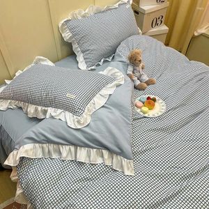 Conjuntos de ropa de cama Textiles de estilo Coraano Princesa Camada de cuatro piezas Falda de cama Lino 1.8m Sobre de tapa de edredón con volantes