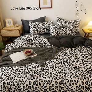 Ensembles de literie INS Drap de lit motif léopard Housse de couette simple nordique Style de luxe 200x230 Couette noir et blanc avec taie d'oreiller Premium 231130