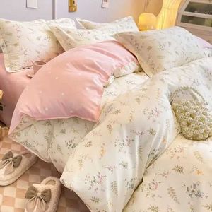 Sets de ropa de cama Ins Pink Floral Bedding Flat Bedding Cubas de almohada Doble grande Beddina Nórdica Lino para mujer Floral Down Divet Cubierta J240507