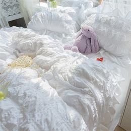 Juegos de ropa de cama Princesa coreana Seersucker Kawaii Set Lovely Ruffles Girl Funda nórdica Color sólido Suave Cómoda Cama s 220x240 230422