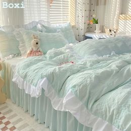 Conjuntos de ropa de cama Princesa coreana Seersucker Kawaii Ruffle Lace Bed Falda Funda nórdica Color sólido Queen Size Conjuntos de sábanas dobles para niñas 231023