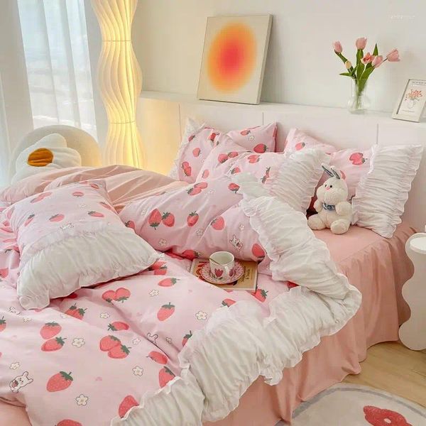 Ensembles de literie coréenne Princesse Strawberry Set Ins Flower Hover Feuille plate avec des taies de linge de lit rose de luxe