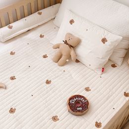 Ensembles de literie drap de lit matelassé coréen ours olive lapin broderie drap de lit bébé coton enfants matelas couverture de lit bébé permettre sur mesure 230317