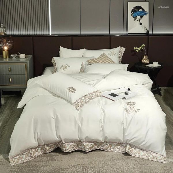 Conjuntos de ropa de cama Bordado de corona elegante de lujo 4 PCS Juego 1000TC COLACIÓN EGIPTIA/CUBIERTA DE LA CUNDA DE LA CAMA CONCHAS DE CONSCANSE