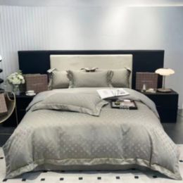 Beddengoedsets Luxe designer dekbedovertrek, vierdelige beddengoedset met logo-opdruk, grijs, klassiek, warm katoenen dekbedovertrek, laken, kussensloop, 4-delige set, bed van 1,8 m en 1,5 m