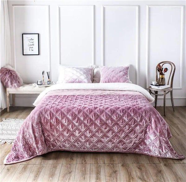 Conjuntos de ropa de cama Luxury European Fleece Bed Casas Casas de almohada Cubierta de sábana Costura Colchas para cama Covre encendida
