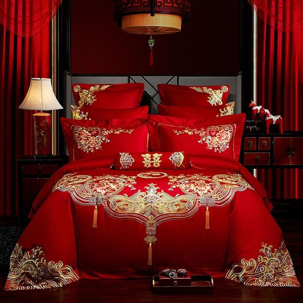 Juegos de cama Flores de lujo Bordado Rojo Boda china 60S Juego de algodón egipcio Funda nórdica Sábana / Fundas de almohada de lino Colcha