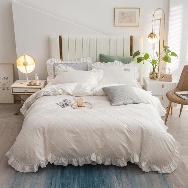 Ensembles de literie de luxe à plis faits à la main princesse coton blanc couleur unie volants housse de couette couvre-lit jupe de lit taies d'oreiller