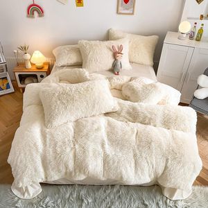 Ensembles de literie Ensemble de literie de luxe en peluche Shaggy Housse de couette moelleuse en fausse fourrure avec fermeture à glissière Taies d'oreiller en drap de lit en velours de cristal ultra doux 221129