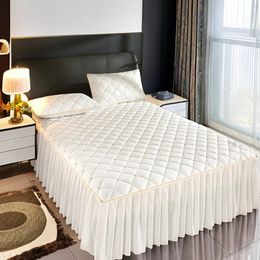 Ensembles de literie Luxe épaissir rose matelassé couvre-lit Queen Size nordique haute qualité bord plissé couvre-lit sur le lit broderie couvre-lits 231218
