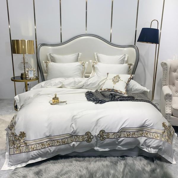 Ensembles de literie de luxe blanc/rouge Style européen Satin broderie coton égyptien housse de couette linge de lit drap housse taies d'oreiller literie