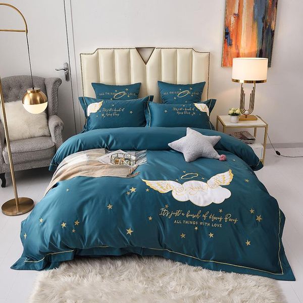 Ensembles de literie Michiko Home Textile Mignon Dessin animé Housse de couette Drap de lit Taie d'oreiller en soie lavée Double Ensemble de quatre pièces