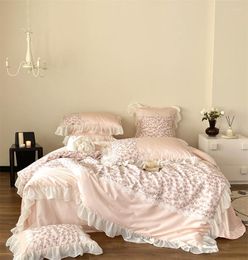 Ensembles de literie Naturel Lyocell Fiber Doux Soyeux Français Princesse Ensemble Fleur Motif Dentelle Patchwork Housse de Couette Drap de Lit Taies D'oreiller