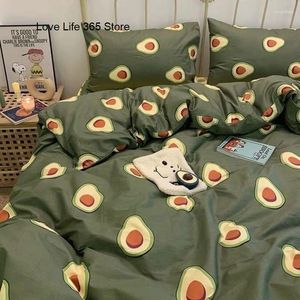 Juegos de cama de ropa de cama Nórdico Ins Aguacate Green Juego de dibujos animados Cubierta de colchas de fruta poliéster edredón de alta calidad en tamaño completo con funda de almohada