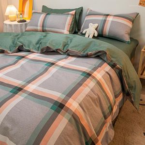 Beddengoed stelt Noord-Europa Summer Katoen vierdelige set Pure laken Quilt Cover Dormitory 3 4-delige