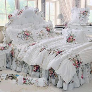 Beddengoed sets pastorale prinses beige set luxe Koreaanse stijl bloem print ruches dekbed cover bed rok rok voor sprei beddenkaars katoen katoen