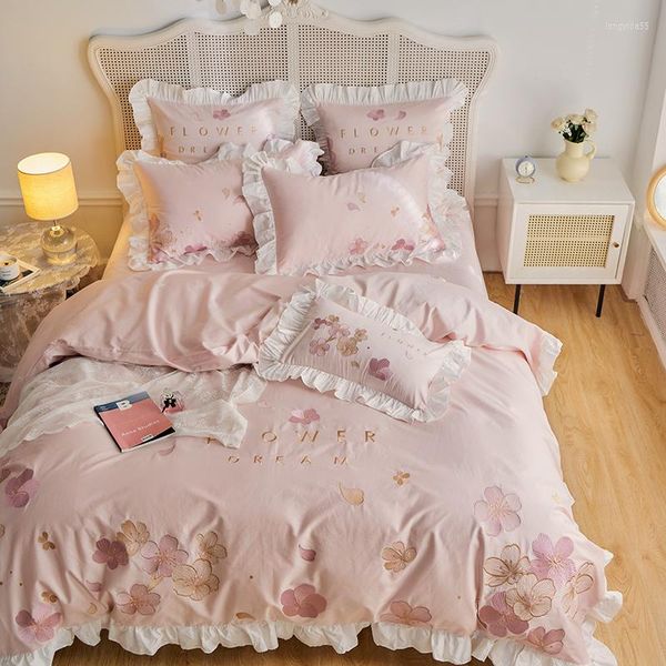 Juegos de cama Rosa algodón egipcio flor bordado volantes conjunto funda nórdica ropa de cama sábana bajera fundas de almohada Textiles para el hogar