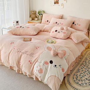 Beddengoed sets roze melkvezel vierkoppige set cartoon schattig meisje hart koraal fleece dekbedovertrek dikke bedrok