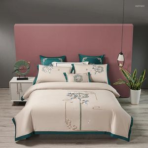 Juegos de ropa de cama rosa/blanco Juego de lujo bordado