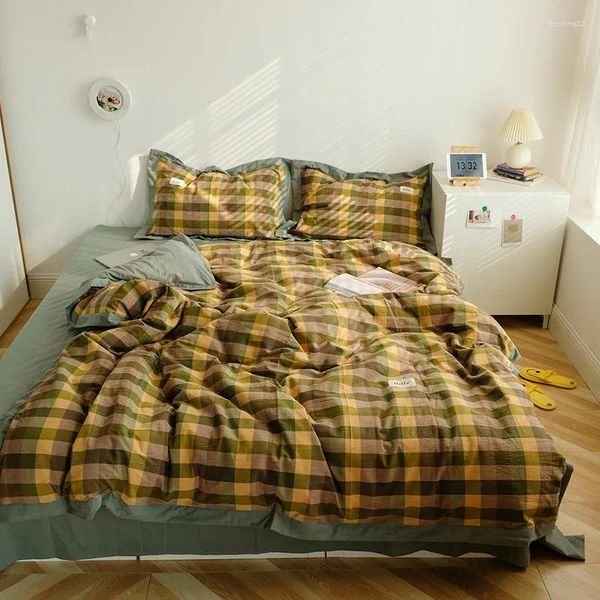Juegos de ropa de cama Cubierta de encaje a cuadros Lotus Leaf Edge AB Side For Home Single Double Bed Sheets en el 4pcs