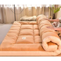Beddengoedsets Premium dekmatras voor ultiem comfort en ondersteuning Futon el Quality tweepersoonsbedmatrashoes Slaapmatten op de vloer 231115