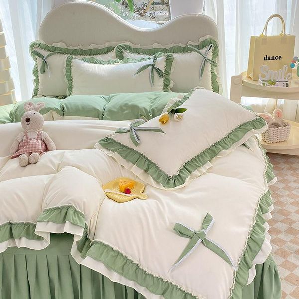 Juegos de cama Princesa Encaje Ruffle Bowknot Funda nórdica Cama Falda Ropa de cama Fundas de almohada Juego de lujo para niñas Mujer Decoración Hogar