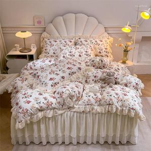 Ensembles de literie Pure Coton de style coréen Princesse en dentelle Princess Ruffles Ensemble floral avec couvrette de couvre-lits de lit de lit de lit d'oreiller 4pcs.
