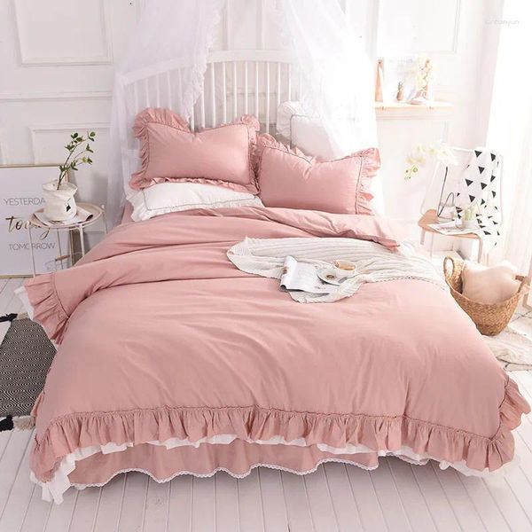 Ensembles de literie Pure Coton Princesse de style princesse Edge Ruffles coréen European Color Couleur simple Jupe de lit Four pièce pour la maison