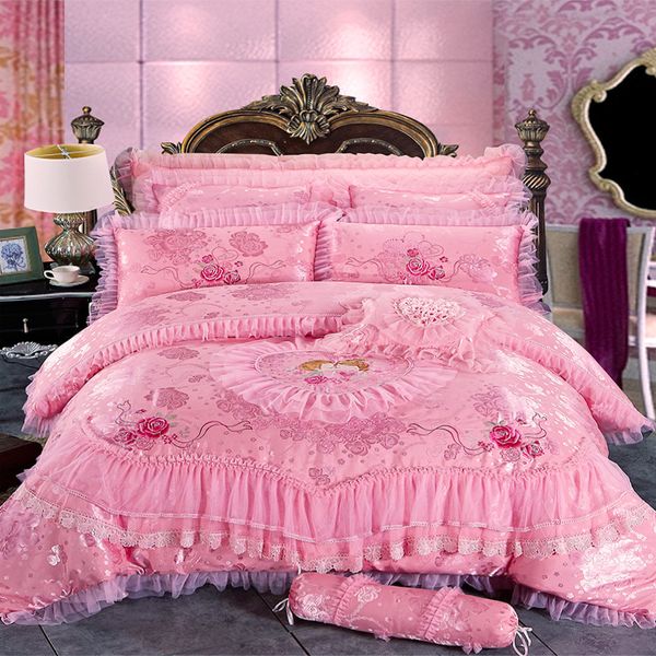 Juegos de cama de cama rojo rosa de lujo boda juego de cama king king size princess set jacquard bordado nórdico cubierta sábana de cama 230211