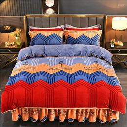 Ensembles de literie ensemble luxe hiver épais flanelle velours housse de couette jupe de lit Textiles de maison King Size couette