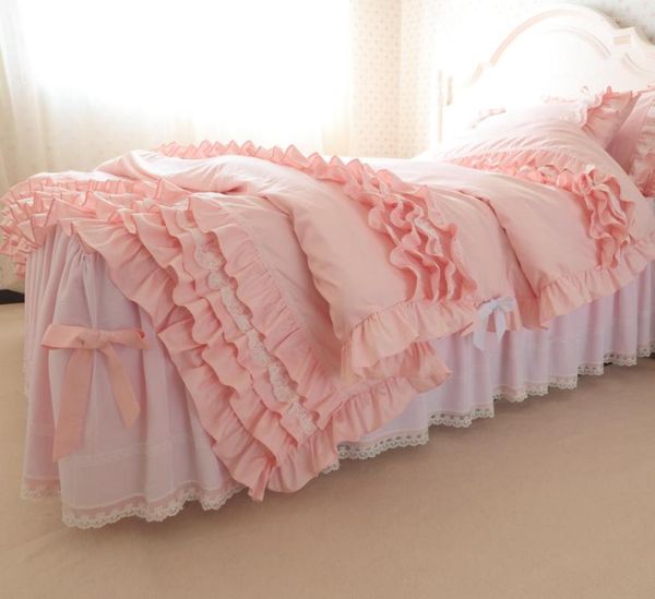 Ensembles de literie ensemble rose coton sergé princesse coréenne volants couche blanc couvre-lit taie d'oreiller artisanat brodé chaud maison HM-06P