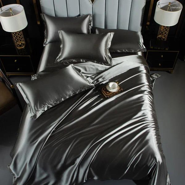 Conjuntos de ropa de cama Conjunto de lujo de seda con sábana de alta gama Hielo Satinado Suave Suave Color Sólido Edredones Cubierta 3/4 PCS