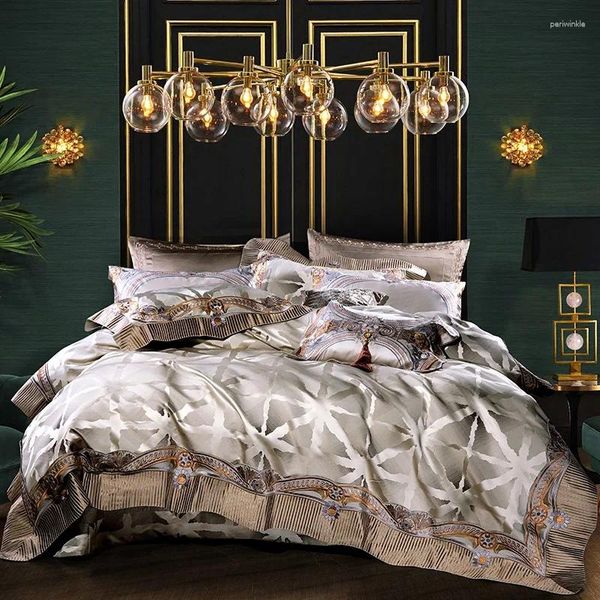 Conjuntos de ropa de cama Silver Grey Luxury 4/6/9PCS Set Satin Silky Brocade Algodón egipcio y bordado Funda nórdica Hoja de cama Fundas de almohada