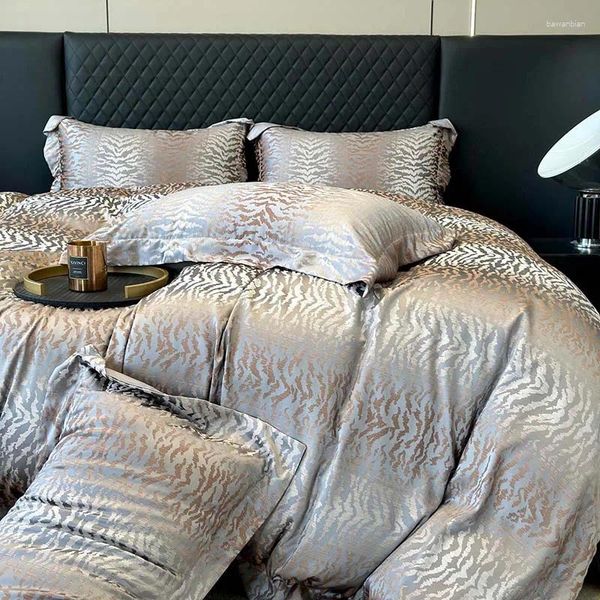 Ensemble de literie en argent gris gris dyard jacquard égyptien coton ensemble de luxe doux et soie couverture de lit de lit