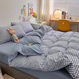 Ensemble de literie simple ensemble nordique à plaid avec couverture de couette en feuille de lit plat taie d'oreiller single king size filles linge de garçon japon