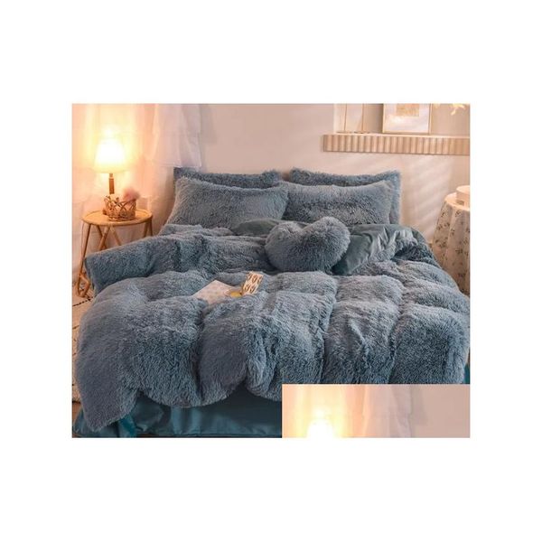 Conjuntos de ropa de cama Suave de cuatro piezas Cálido P Conjuntos de ropa de cama King Queen Tamaño Edredón de lujo Er Funda de almohada Edredón Marca Cama Edredones Suministros Chic Dhfgs