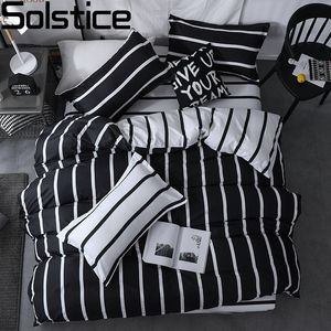 Ensembles de literie Solstice Set Housse de couette Taie d'oreiller Linge de lit Noir et blanc Stripe Printing Quilt Bed Flat Sheet Queen Size 230724