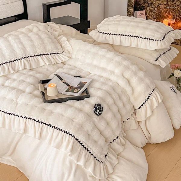 Conjuntos de ropa de cama Super Fluffy Set Luxury Imitación de piel Funda nórdica Sábanas y fundas de almohada Invierno Soft Comforter